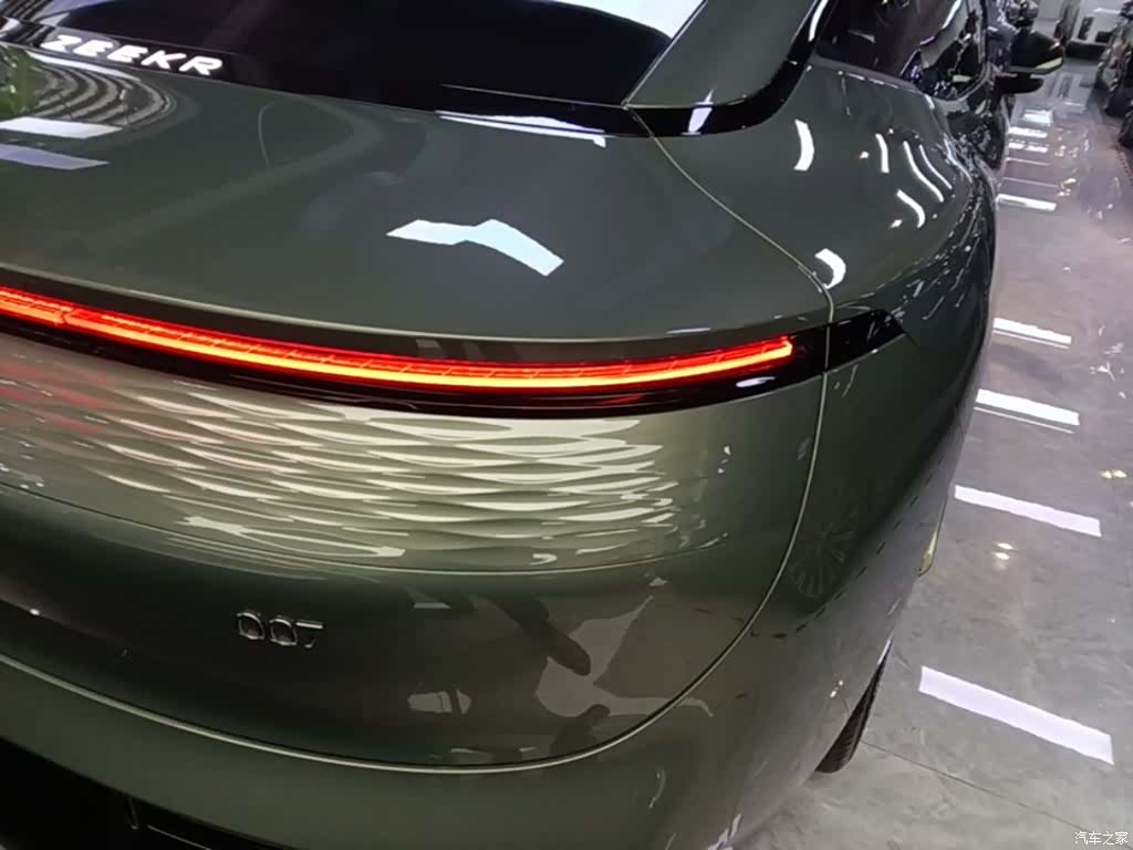 Zeekr 007, 2024 8
