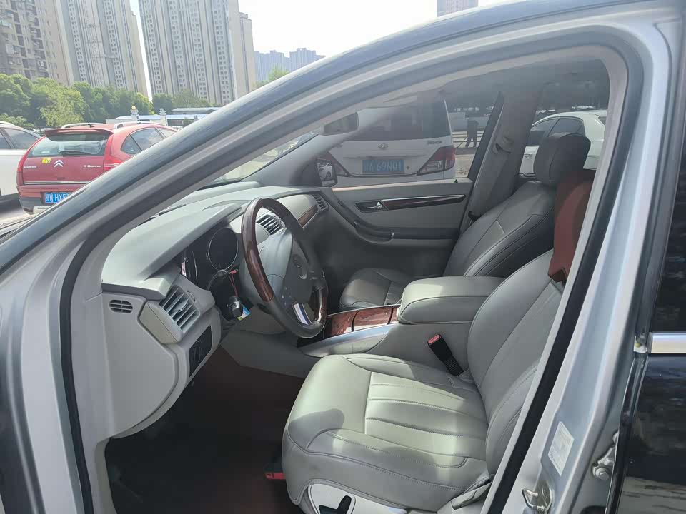 Mercedes-Benz R-class