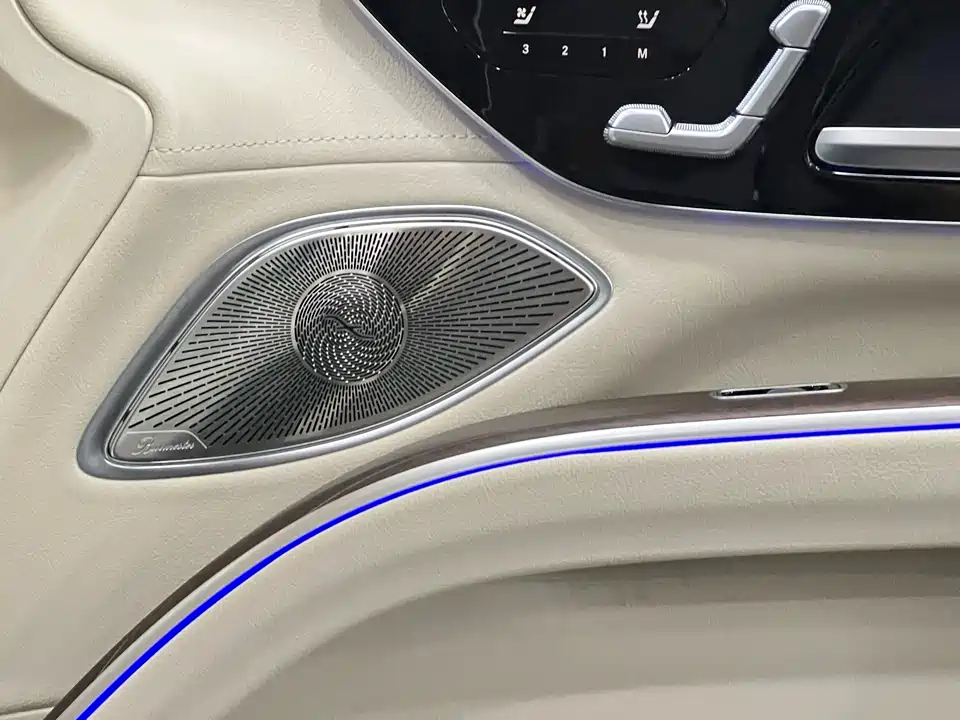 Mercedes-Benz EQS SUV
