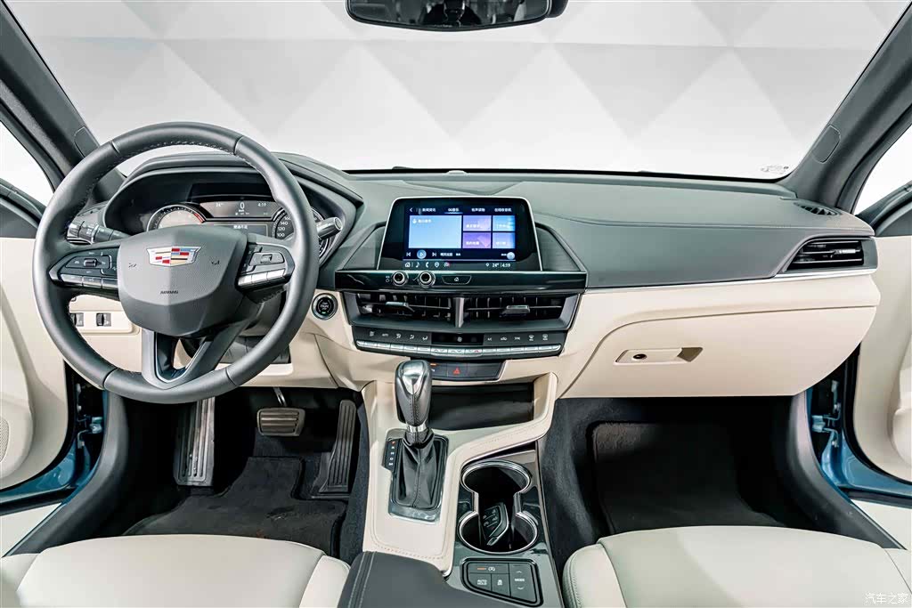 Cadillac CT4, 2023 10