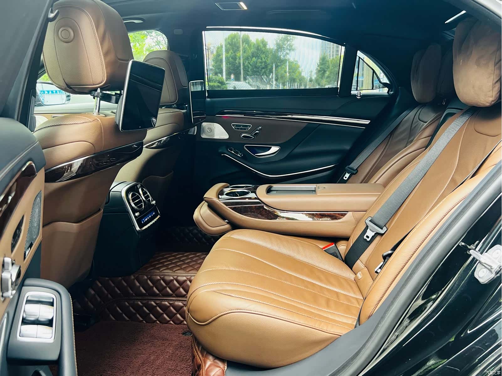 Mercedes-Benz S-Class, 2019 11