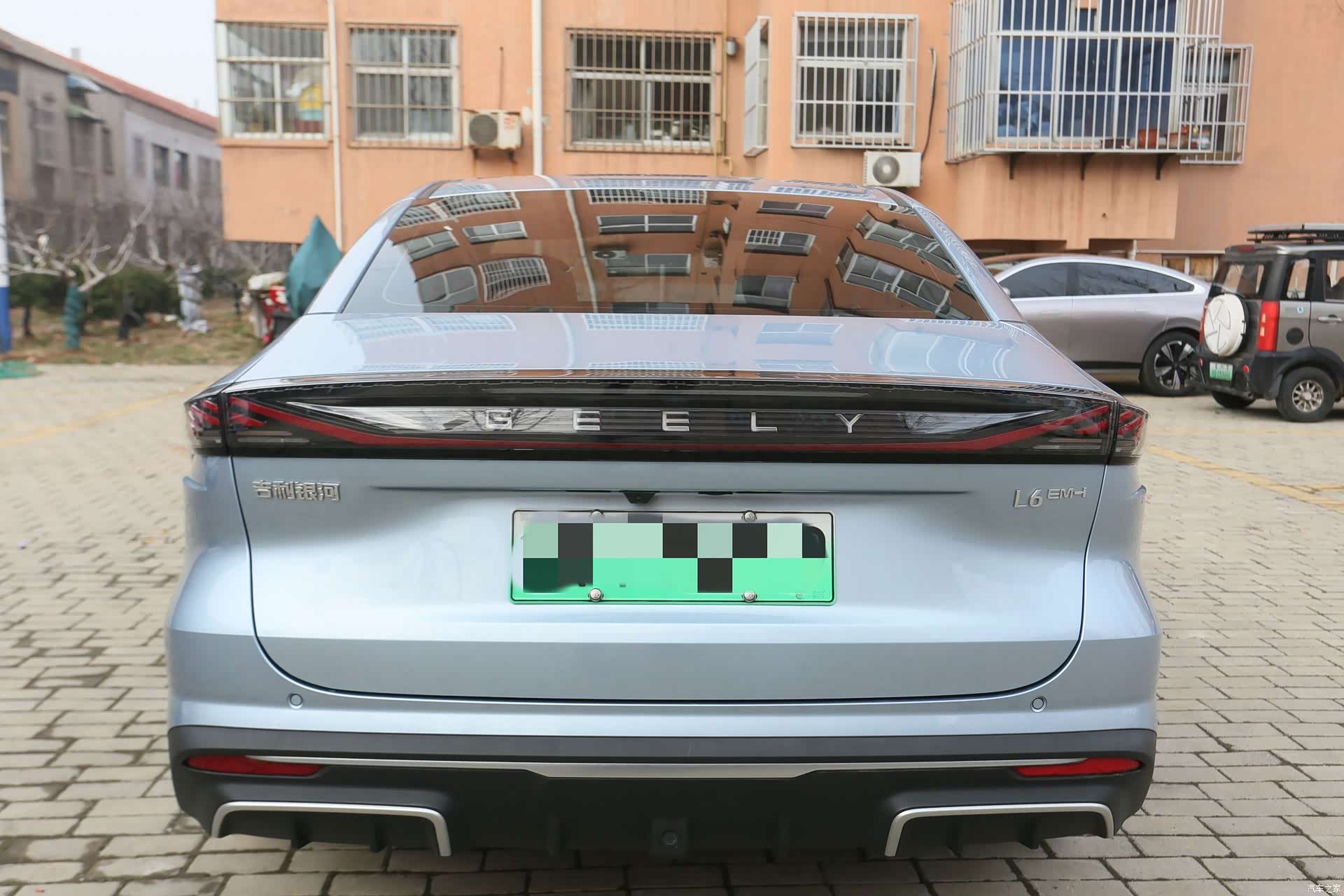 Geely Galaxy L6, 2025 4