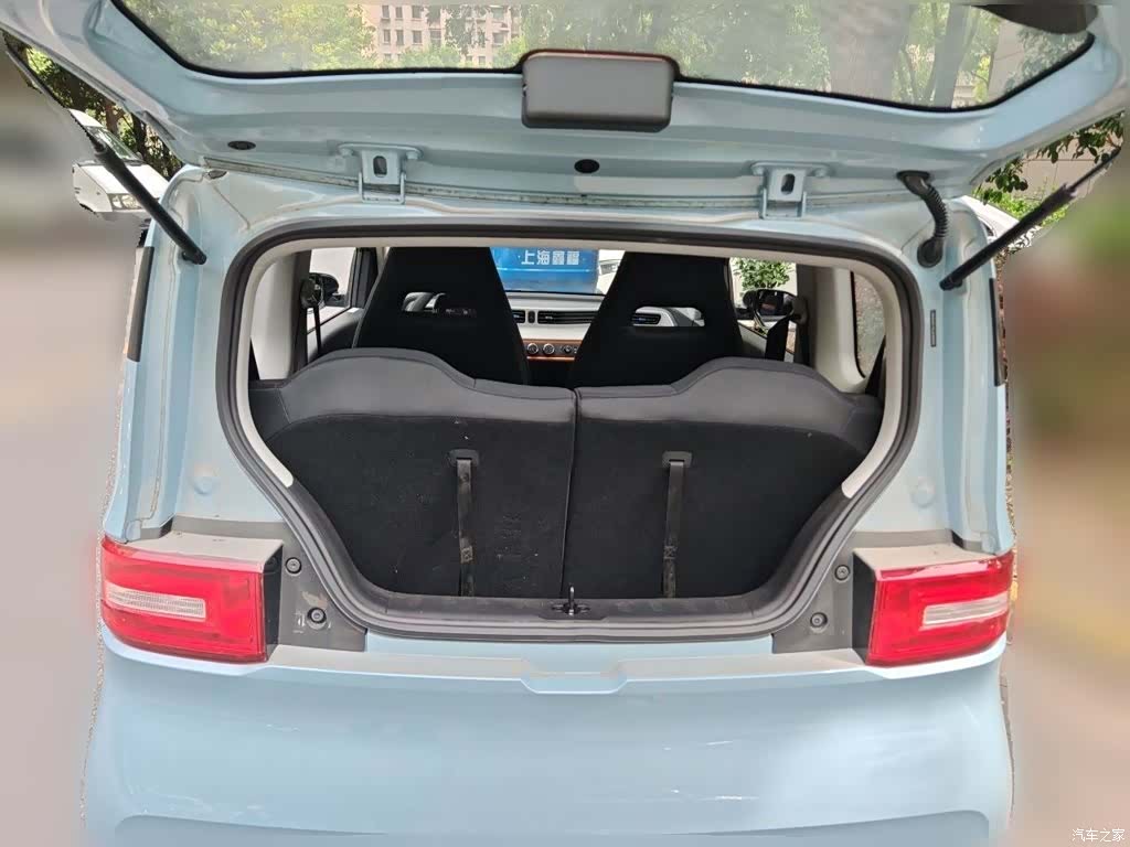 Wuling MINIEV, 2020 10