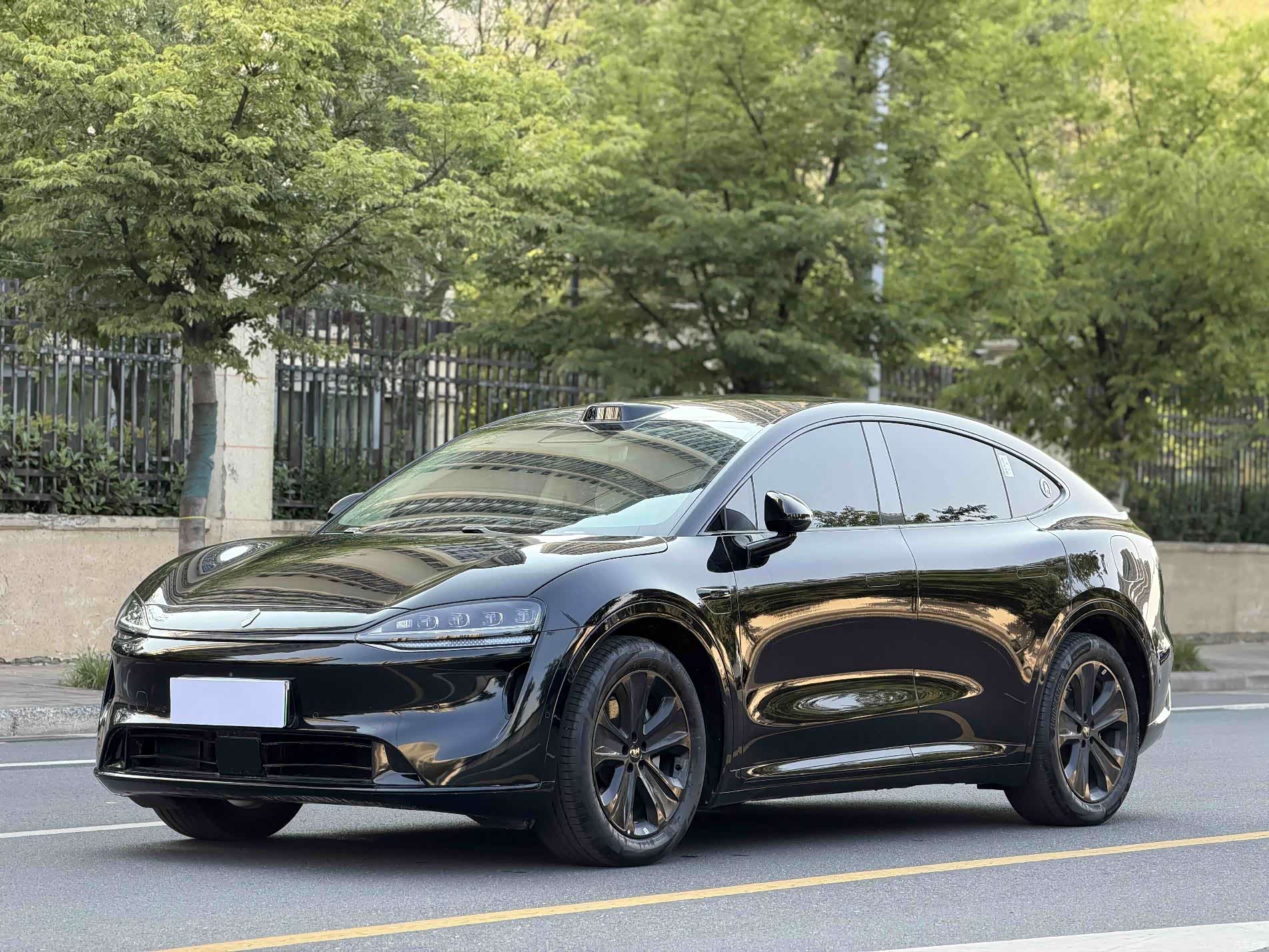 Luxeed R7