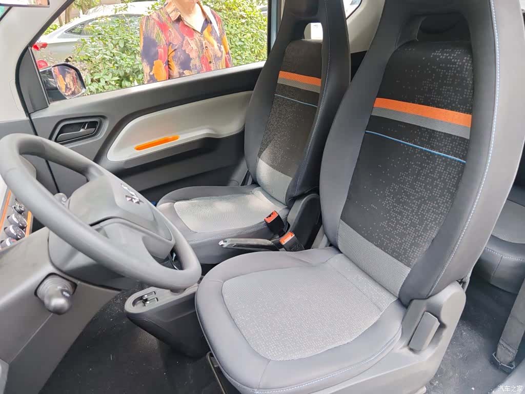 Wuling MINIEV, 2020 8