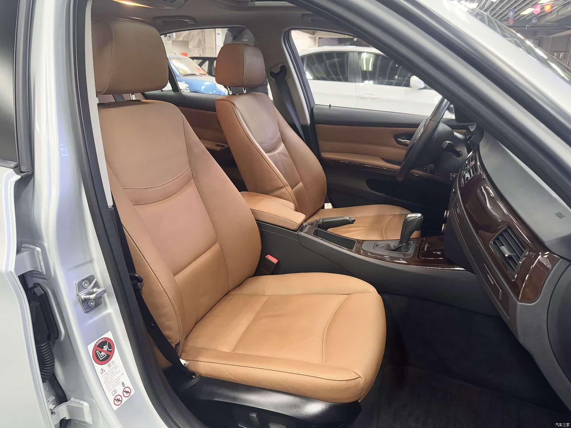 BMW 3 Series, 2011 14