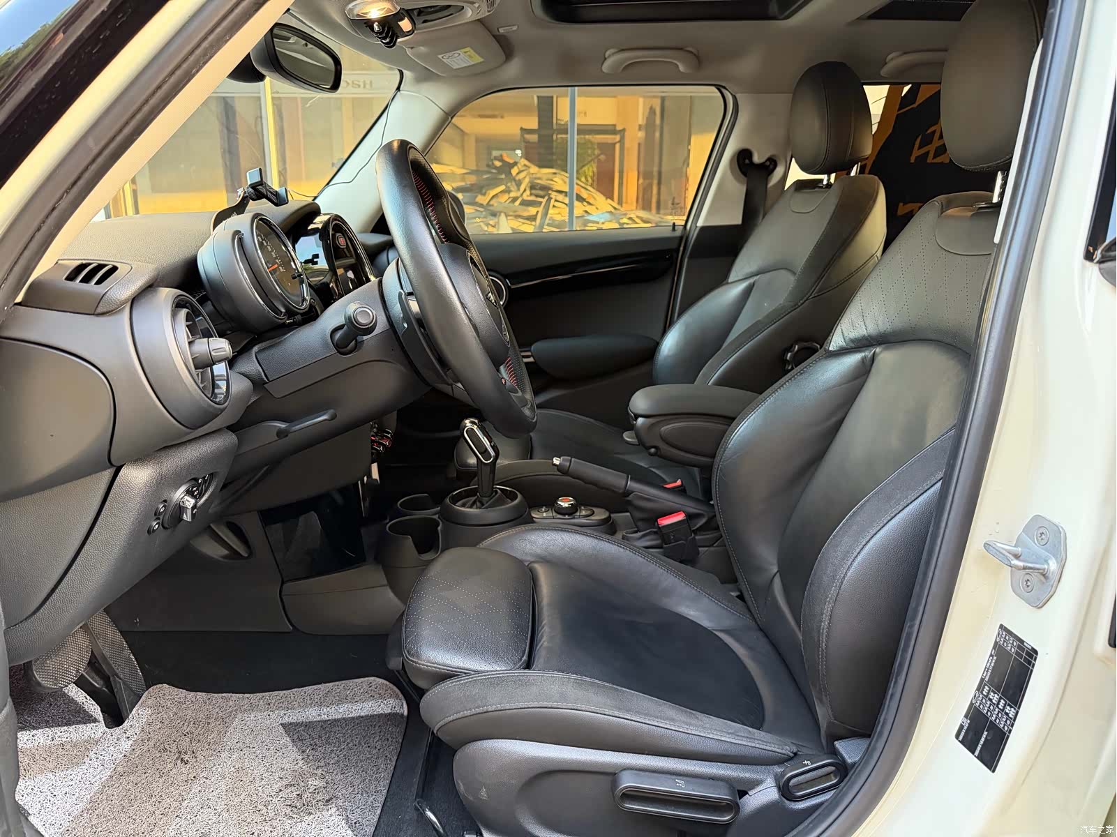 Mini Cooper, 2019 14