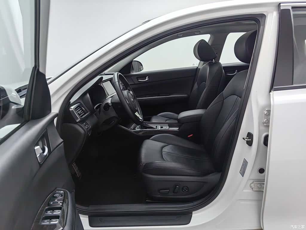 Kia K5, 2016 10