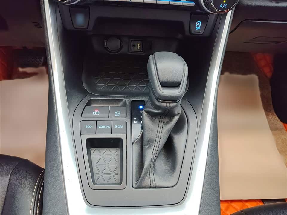 Toyota RAV4 Rongfang