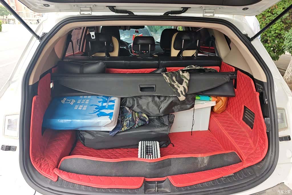 Wuling 560, 2015 4