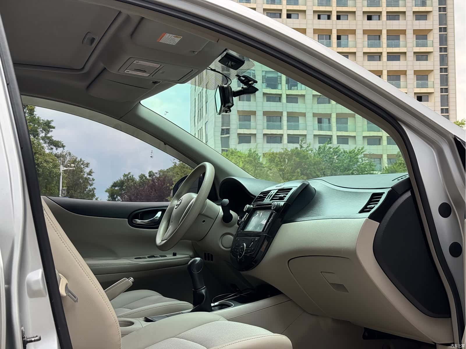 Nissan Tiida, 2012 9