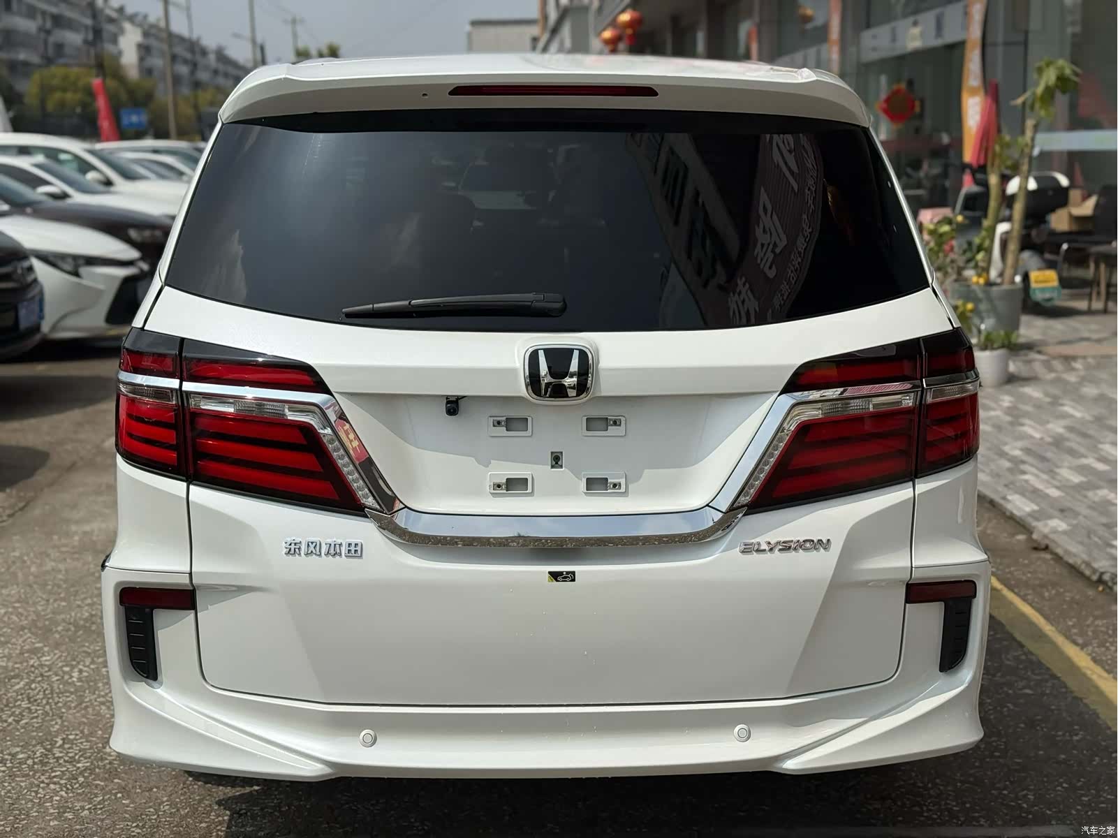 Honda Elysion, 2017 8