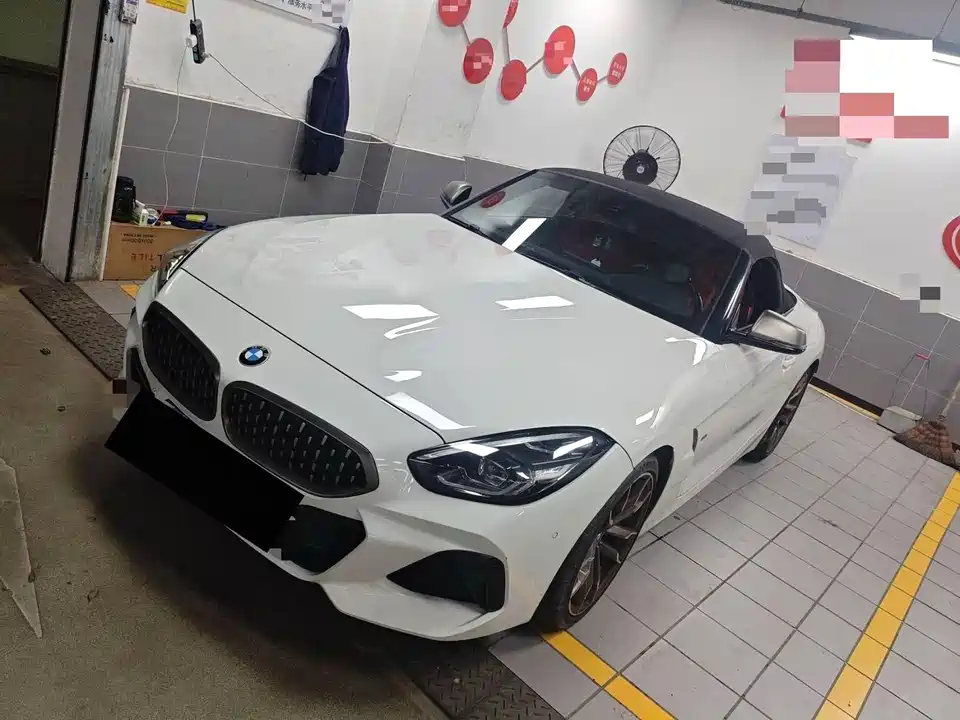 BMW Z4 BMW Z4