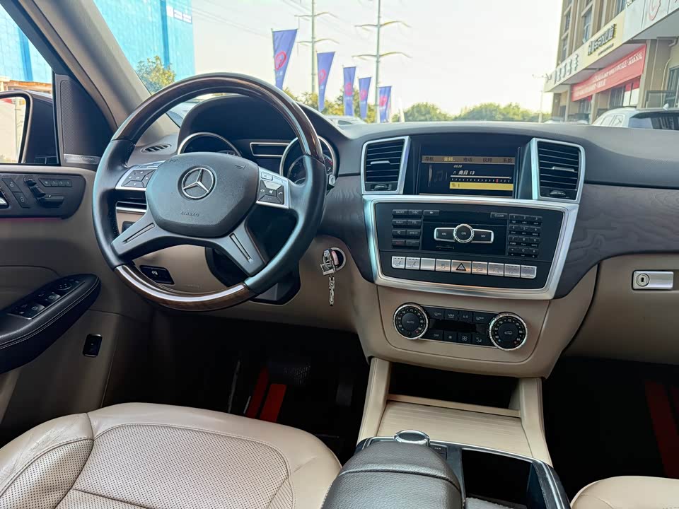 Mercedes-Benz M class