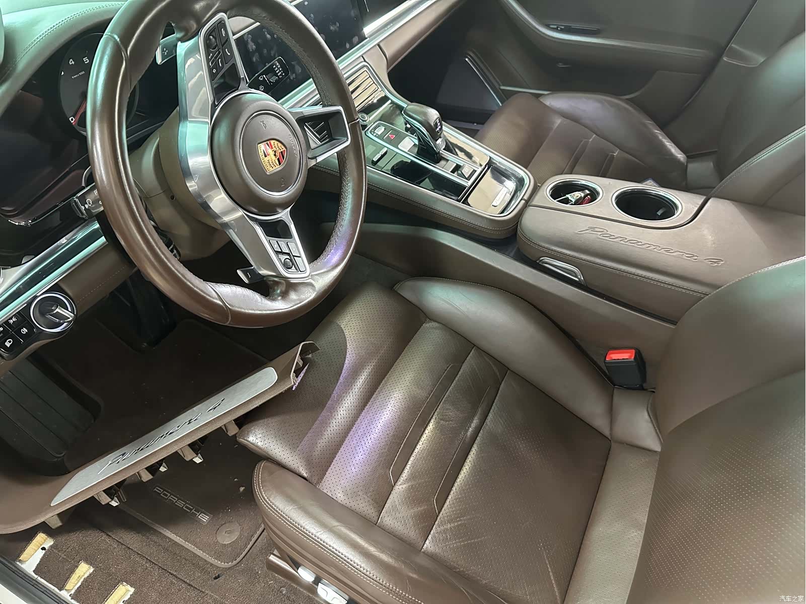 Porsche Panamera, 2017 все фото