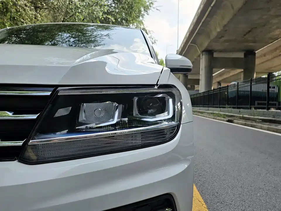Volkswagen Tiguan L Volkswagen Tiguan L