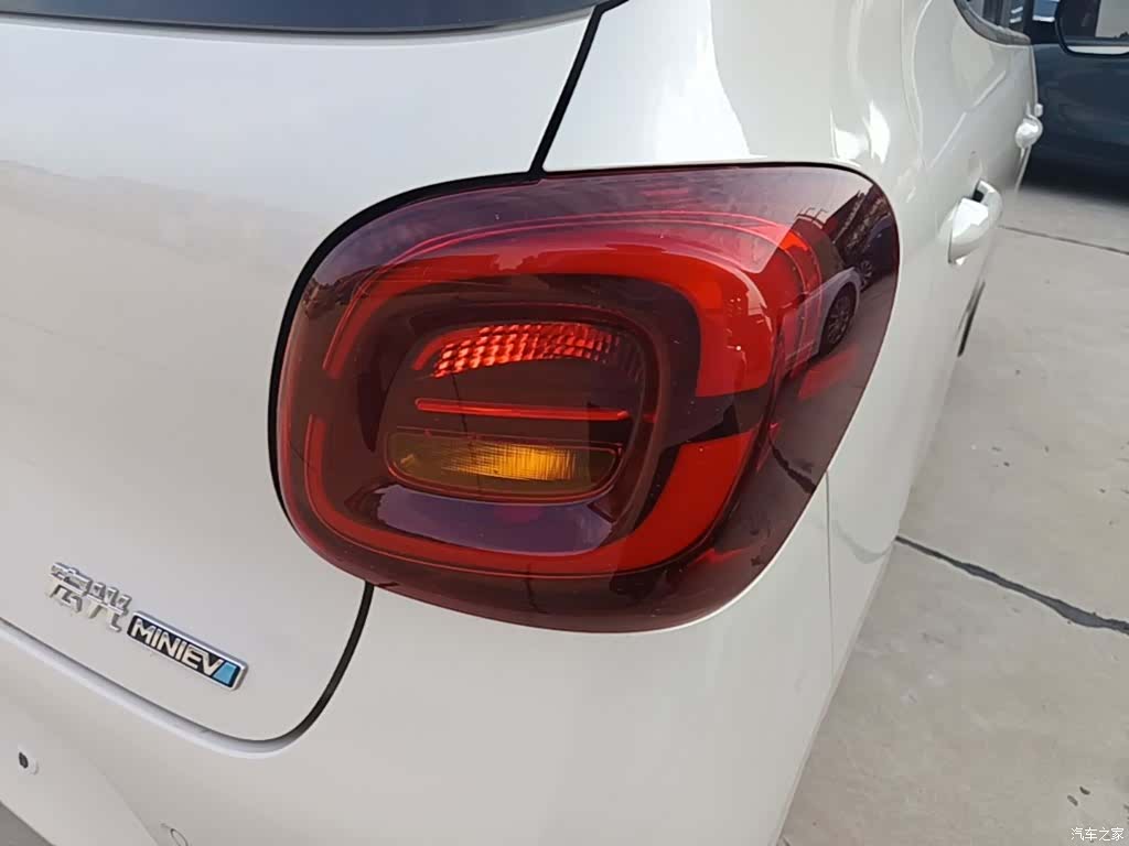Wuling MINIEV, 2025 8