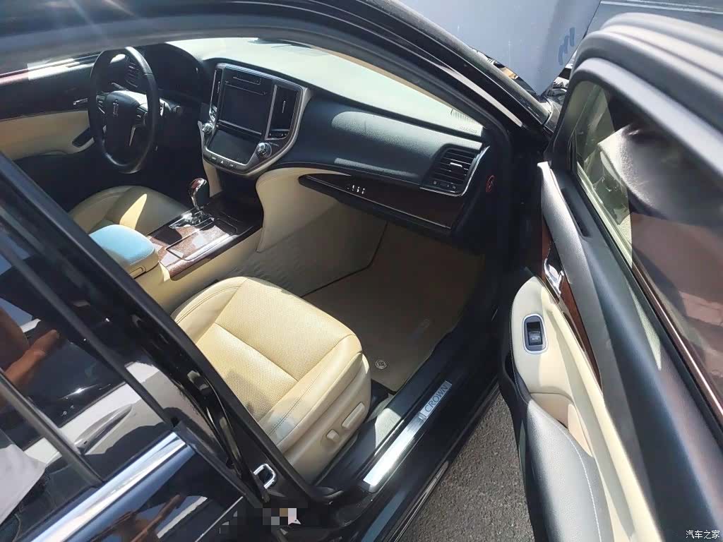 Toyota Crown, 2018 20