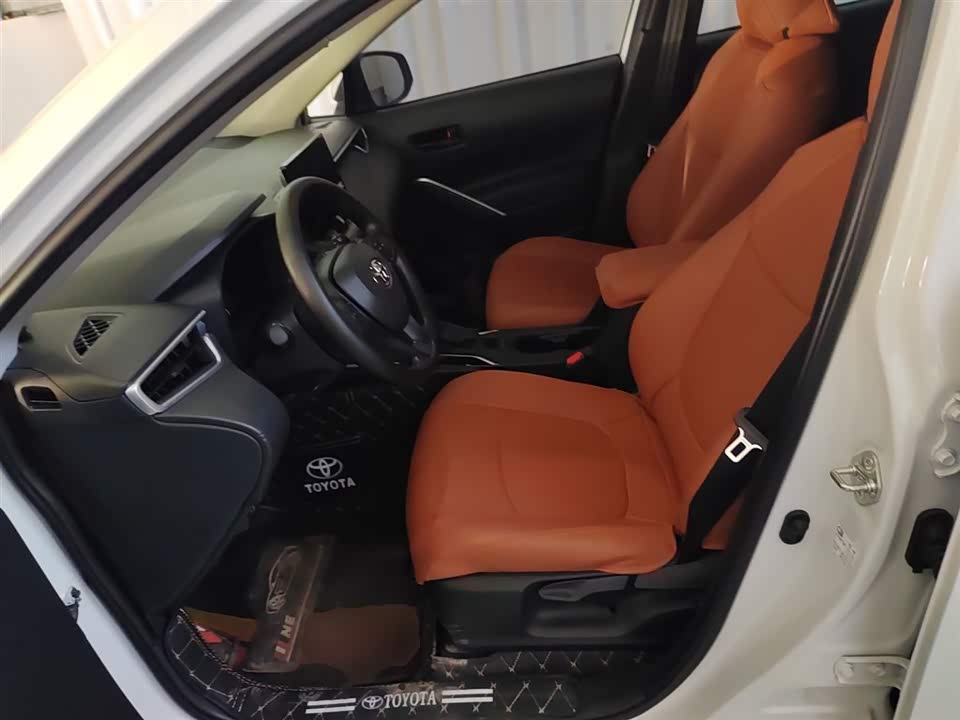 Toyota Corolla Sharp amplifier