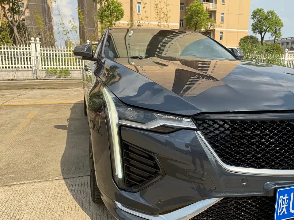Cadillac CT4