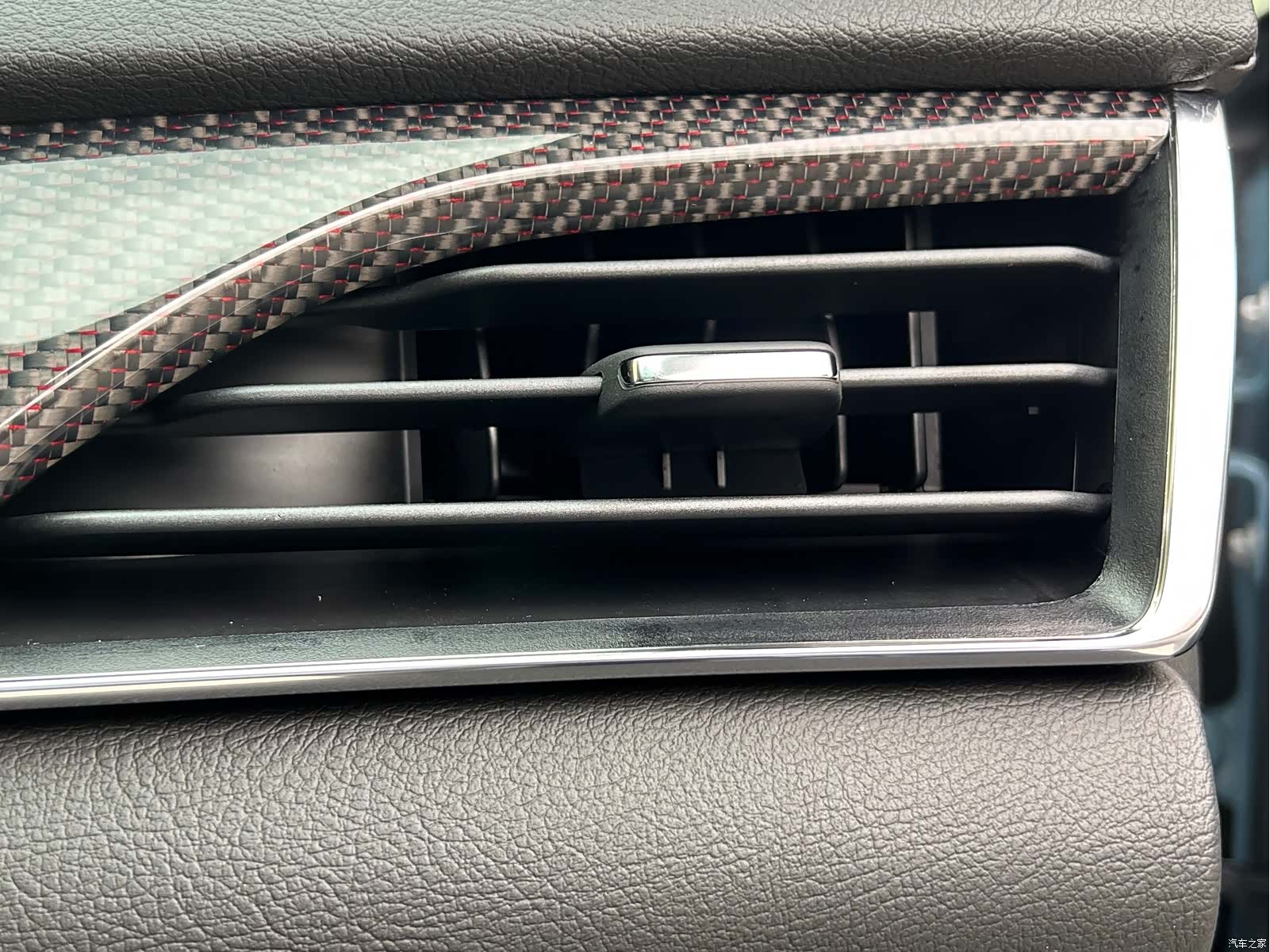 Cadillac CT5, 2025 21
