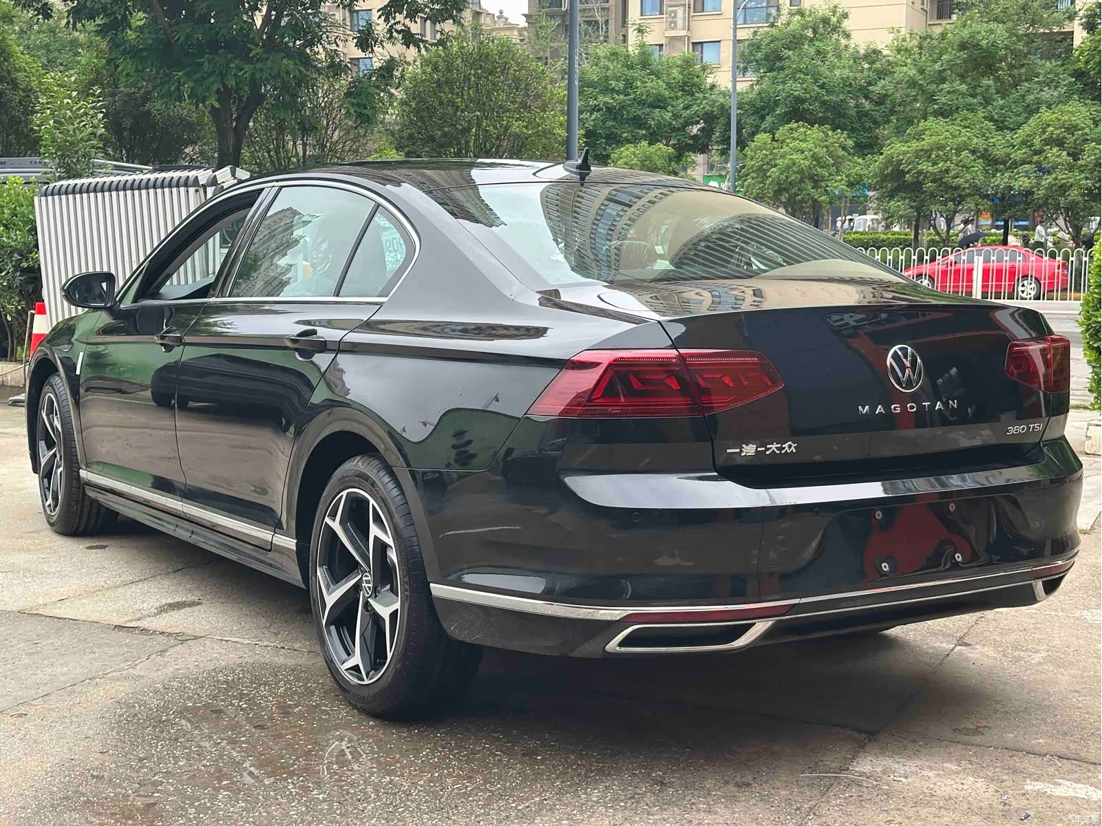 Volkswagen Magotan, 2026 4