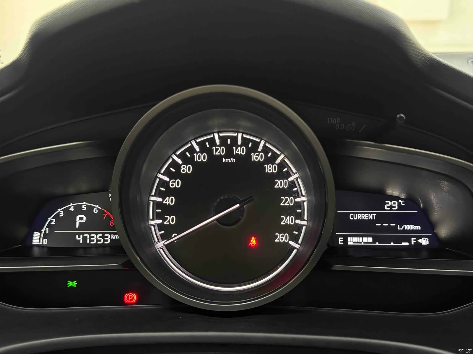 Mazda CX-4, 2023 21