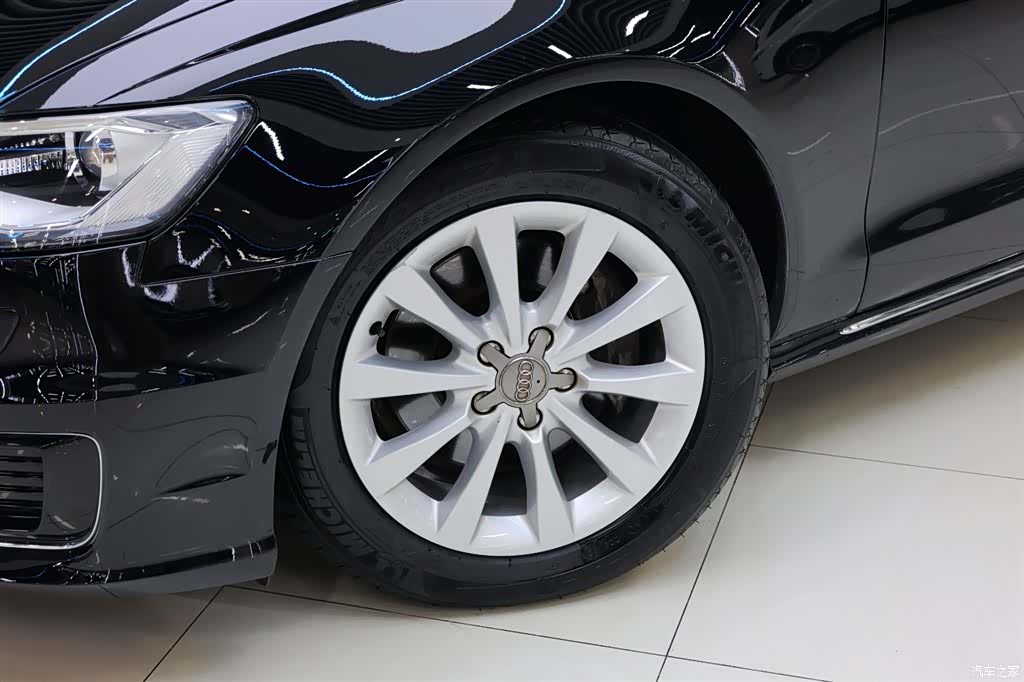 Audi A6L, 2017 12