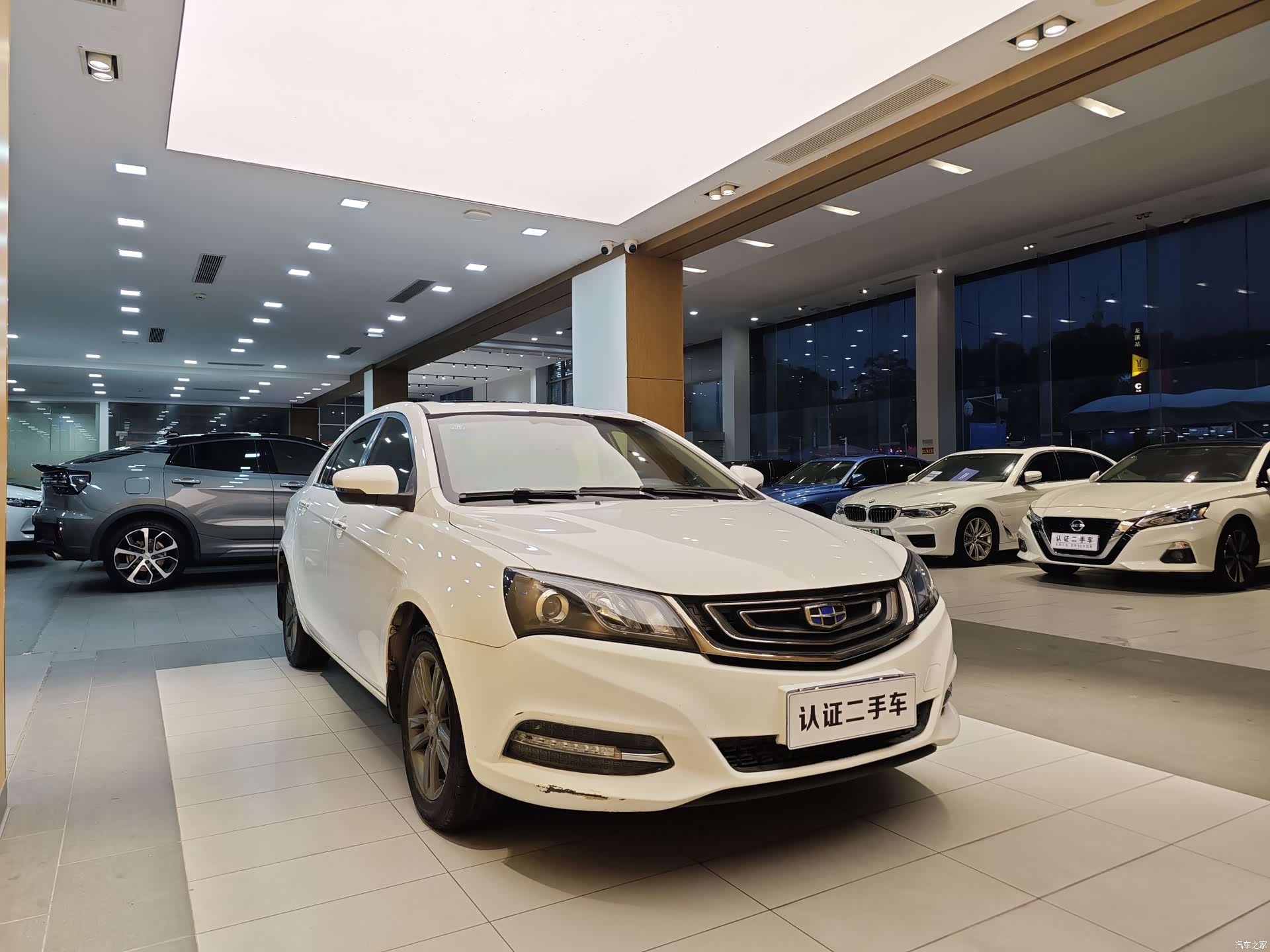 Geely Emgrand, 2017 4