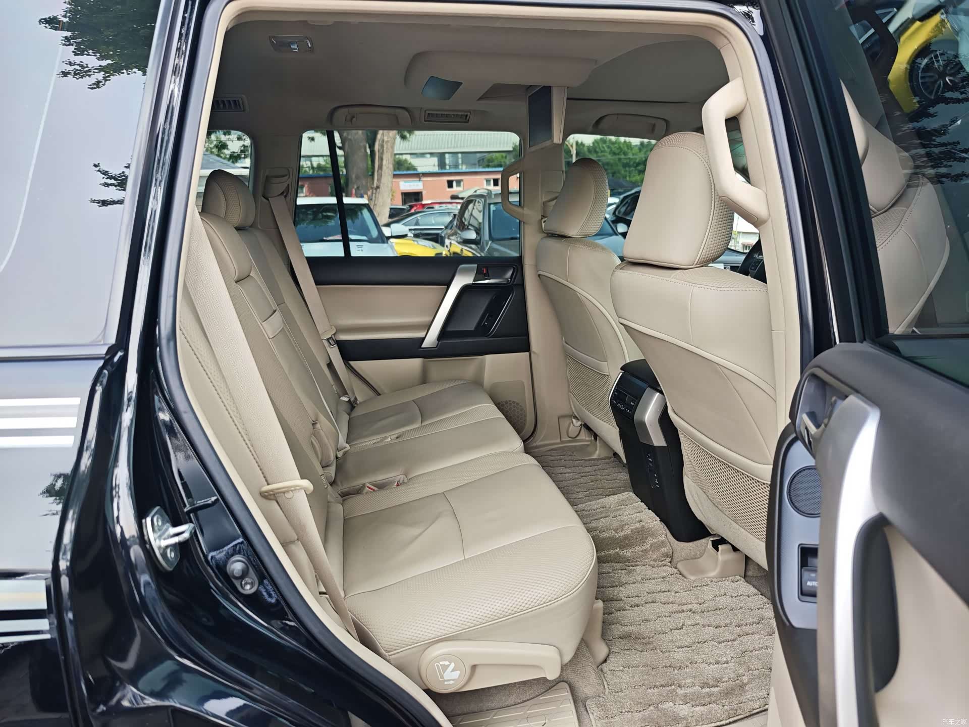 Toyota Prado, 2012 11