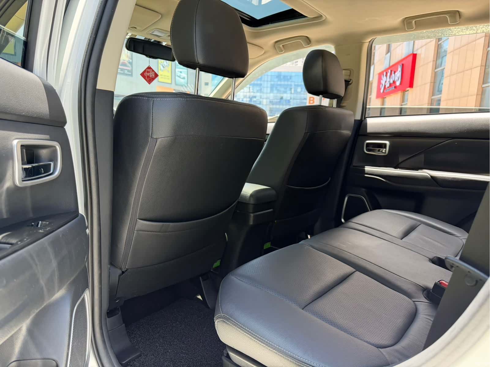 Mitsubishi Outlander, 2017 9