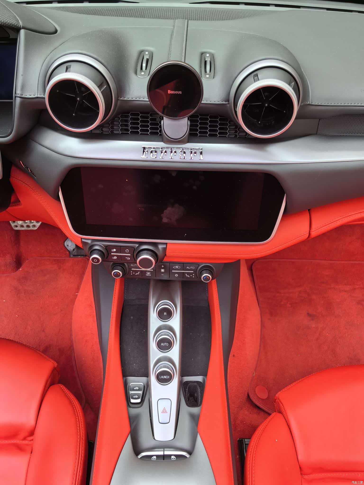 Ferrari Portofino, 2019 18