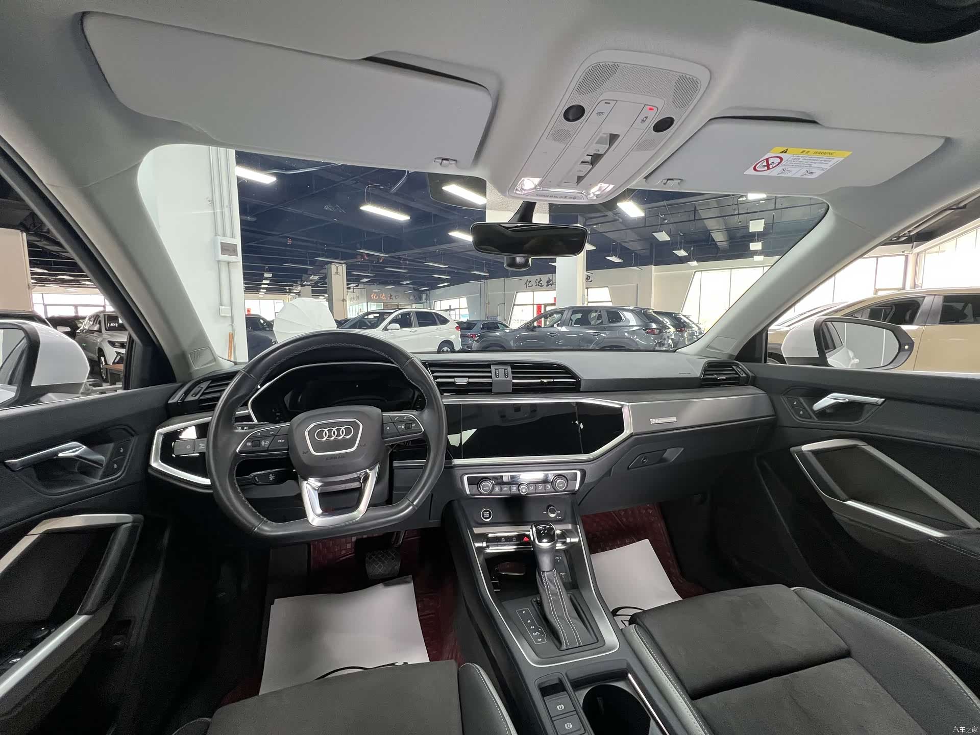 Audi Q3, 2022 25