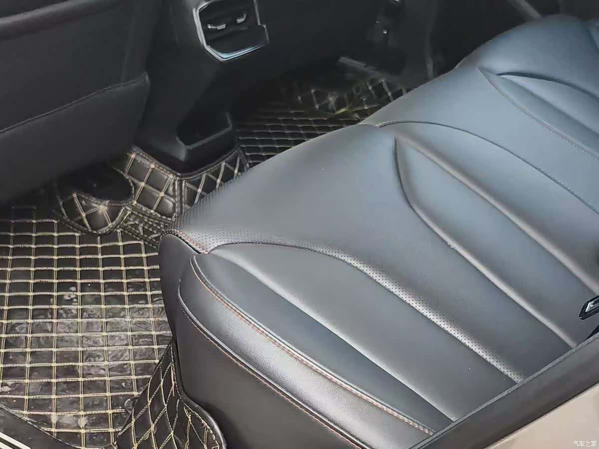 Roewe RX5, 2023 11