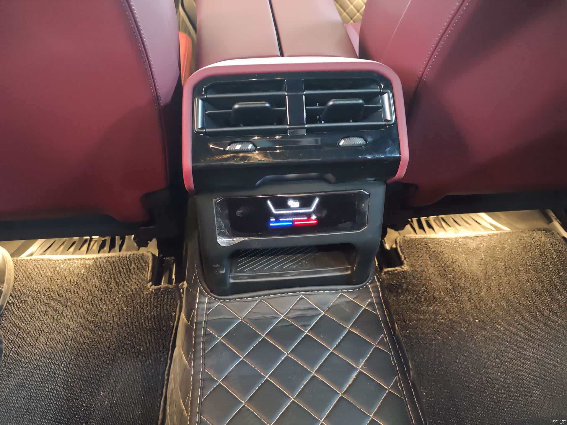 BMW 5 Series, 2025 7