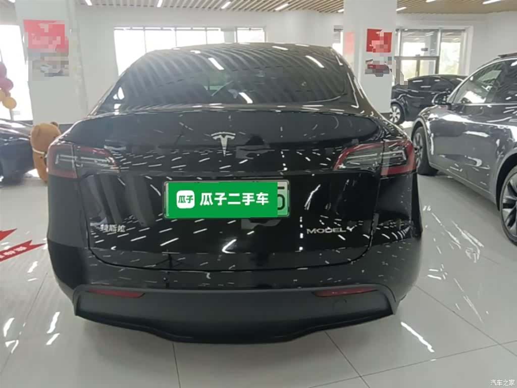 Tesla Model Y, 2023 6