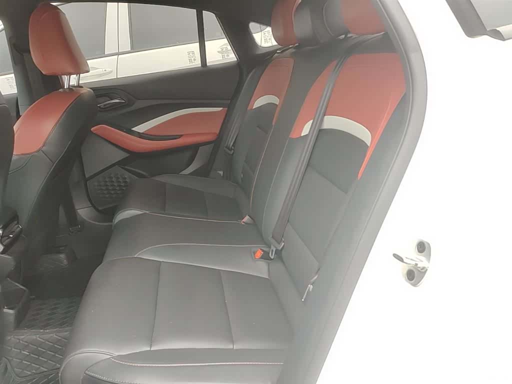 MG MG5, 2023 17
