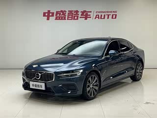 Volvo S60 2021 T4 люксовая версия
