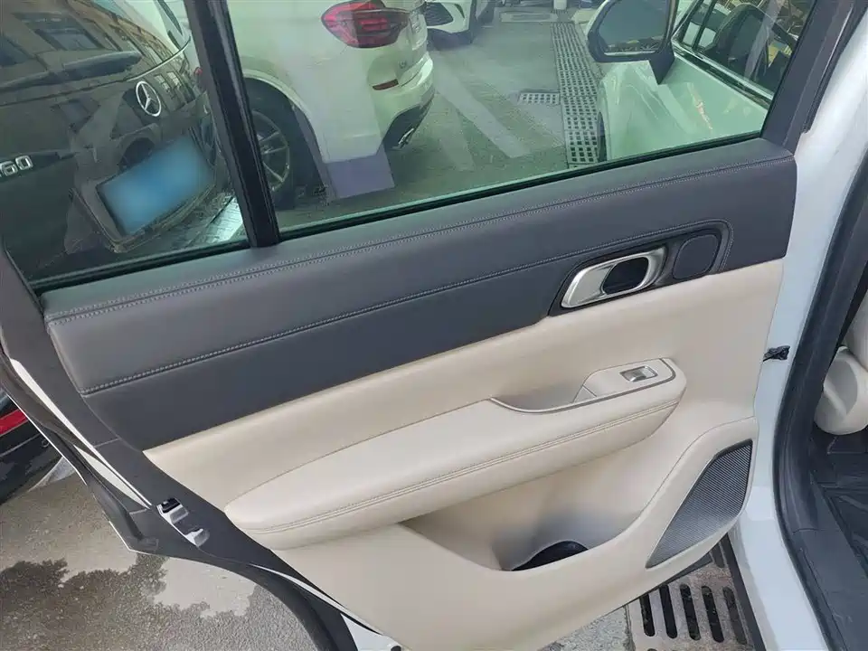 Li Auto Ideal ONE