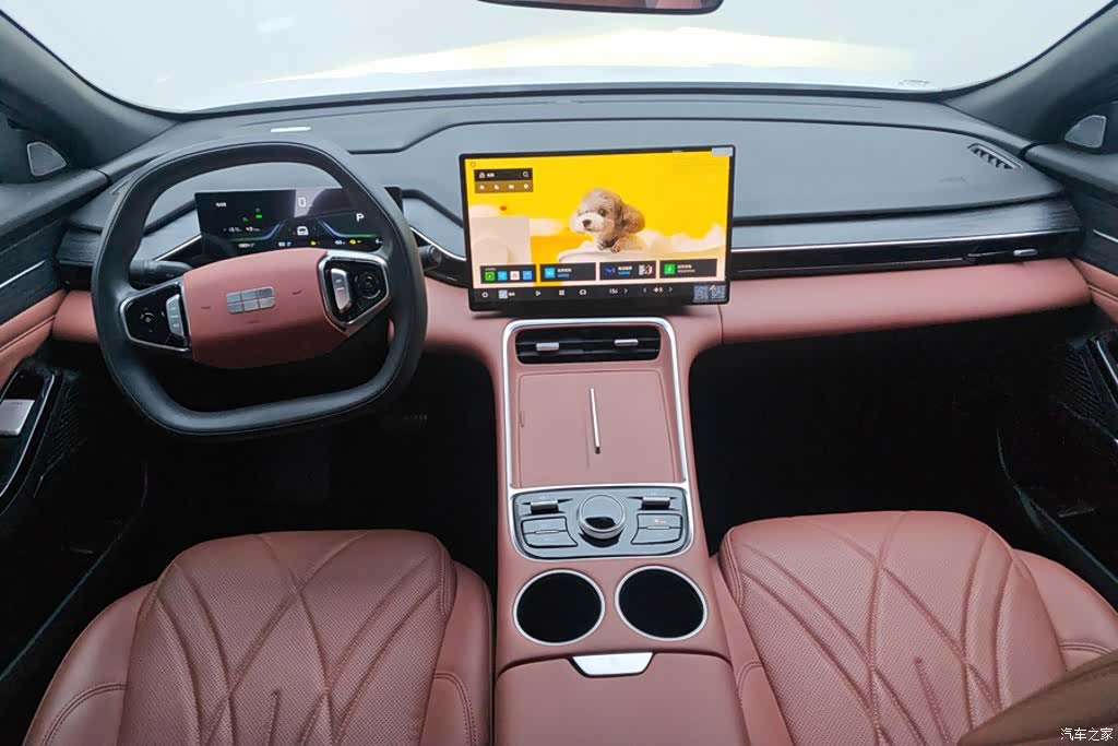 Geely Galaxy L6, 2025 12