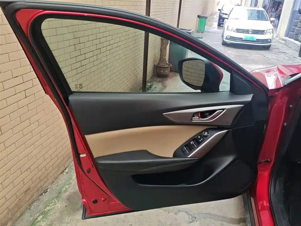 Mazda CX-4