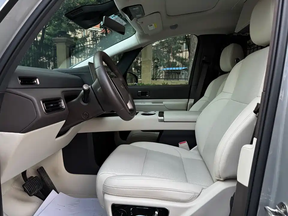 Li Auto Ideal MEGA Li Auto Ideal MEGA