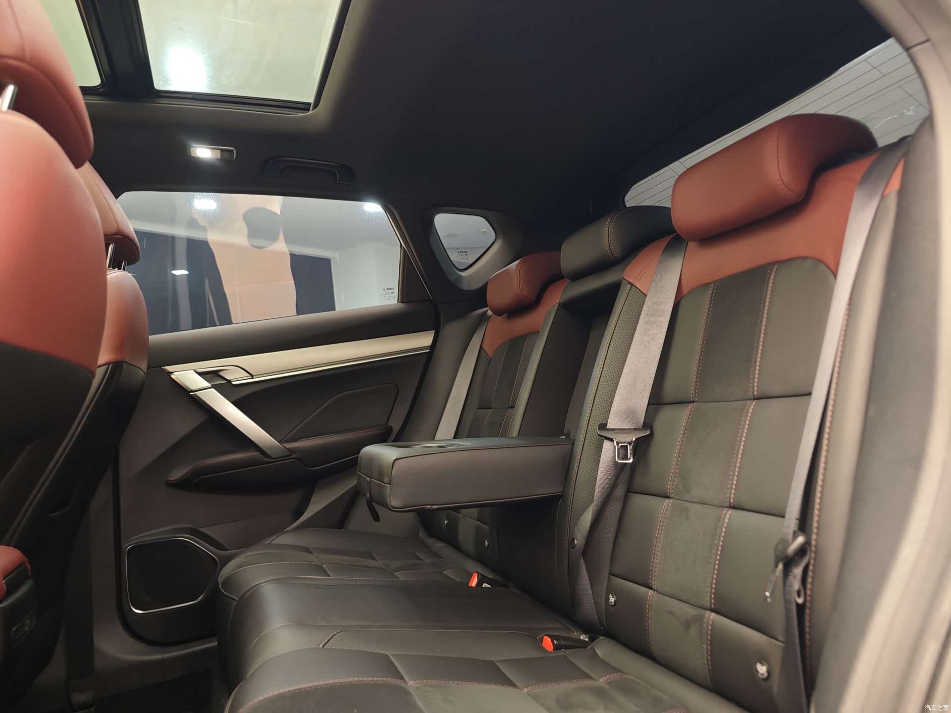 Geely Coolray, 2021 23
