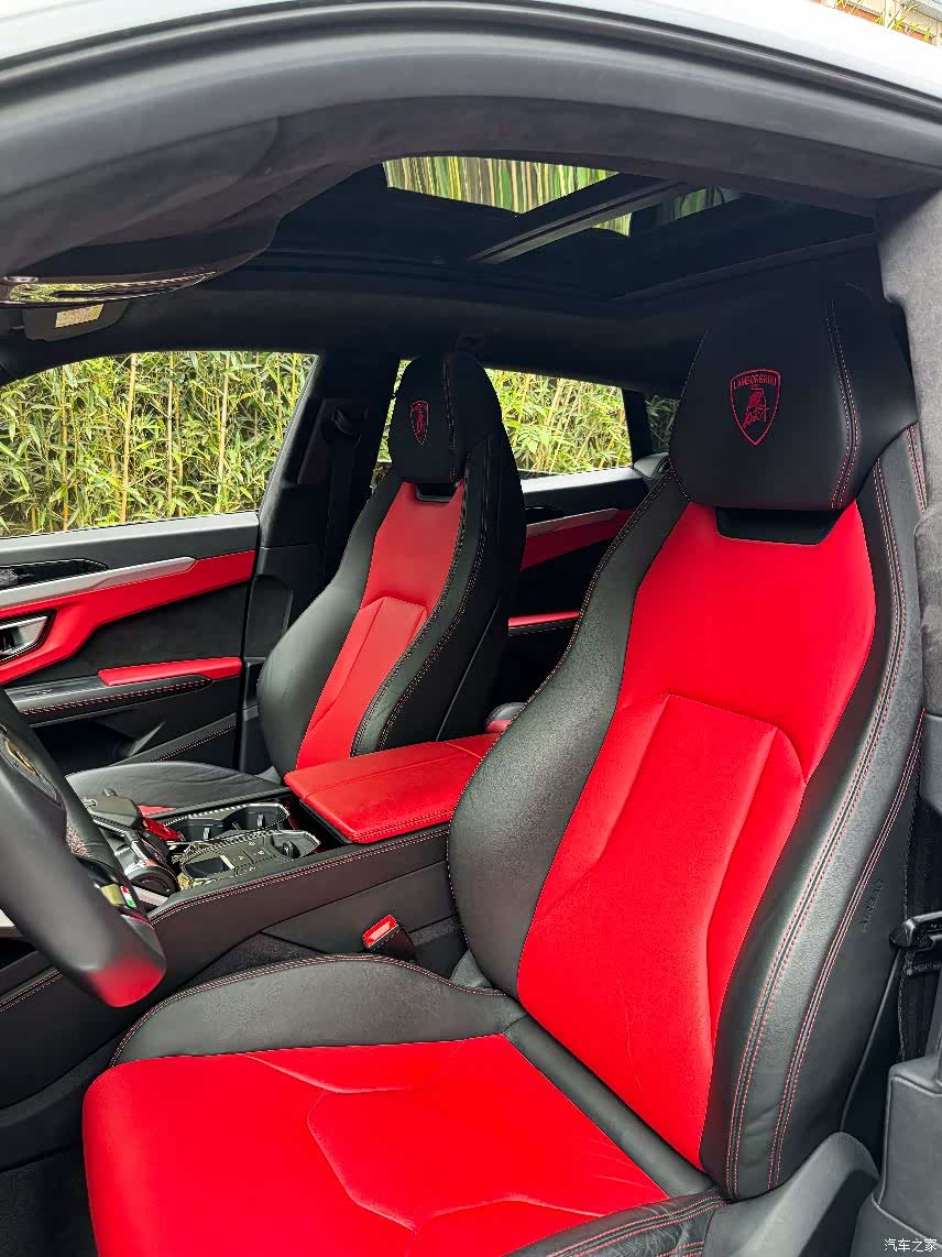 Lamborghini Urus, 2019 11
