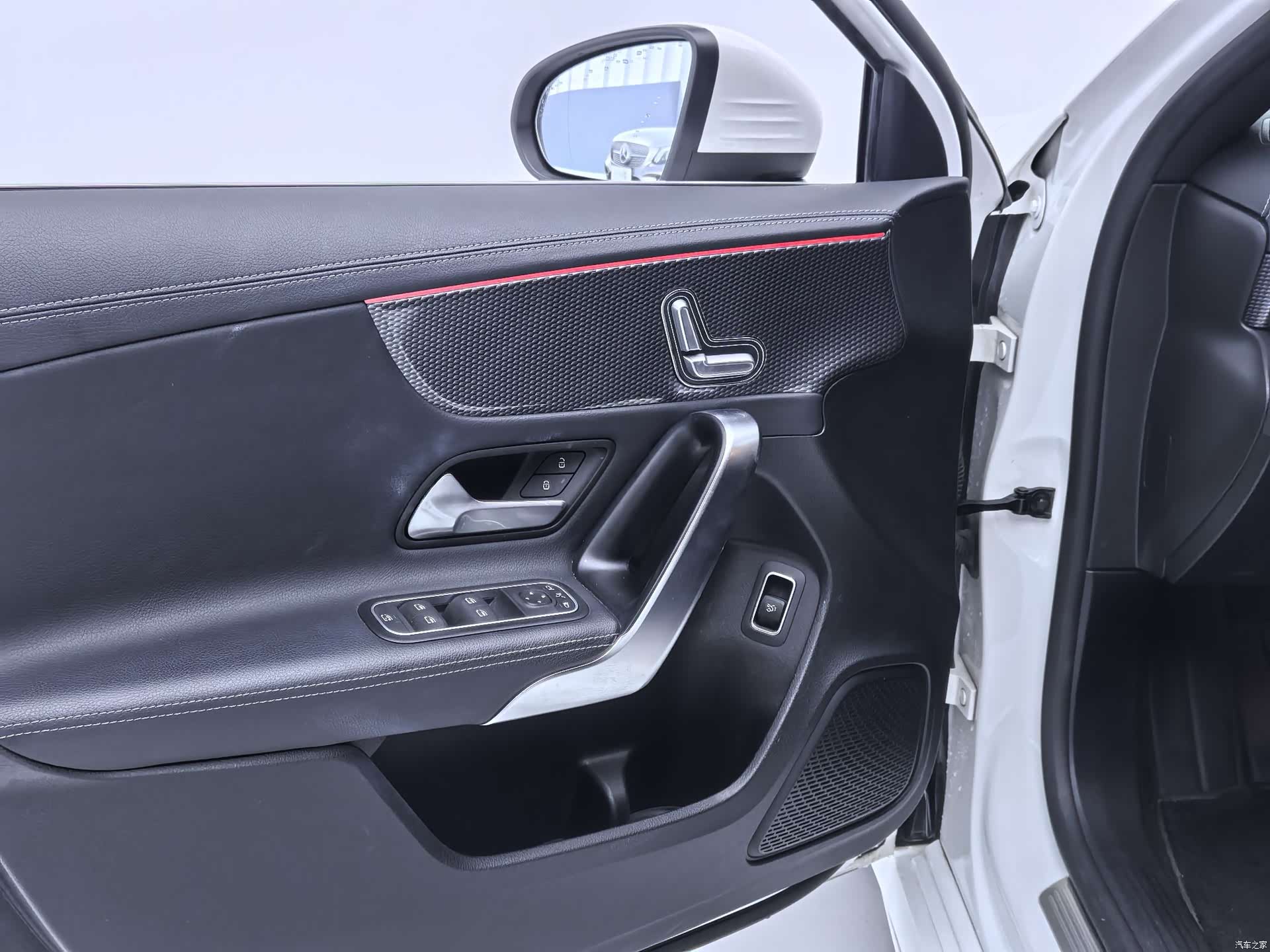 Mercedes-Benz A-Class, 2023 17
