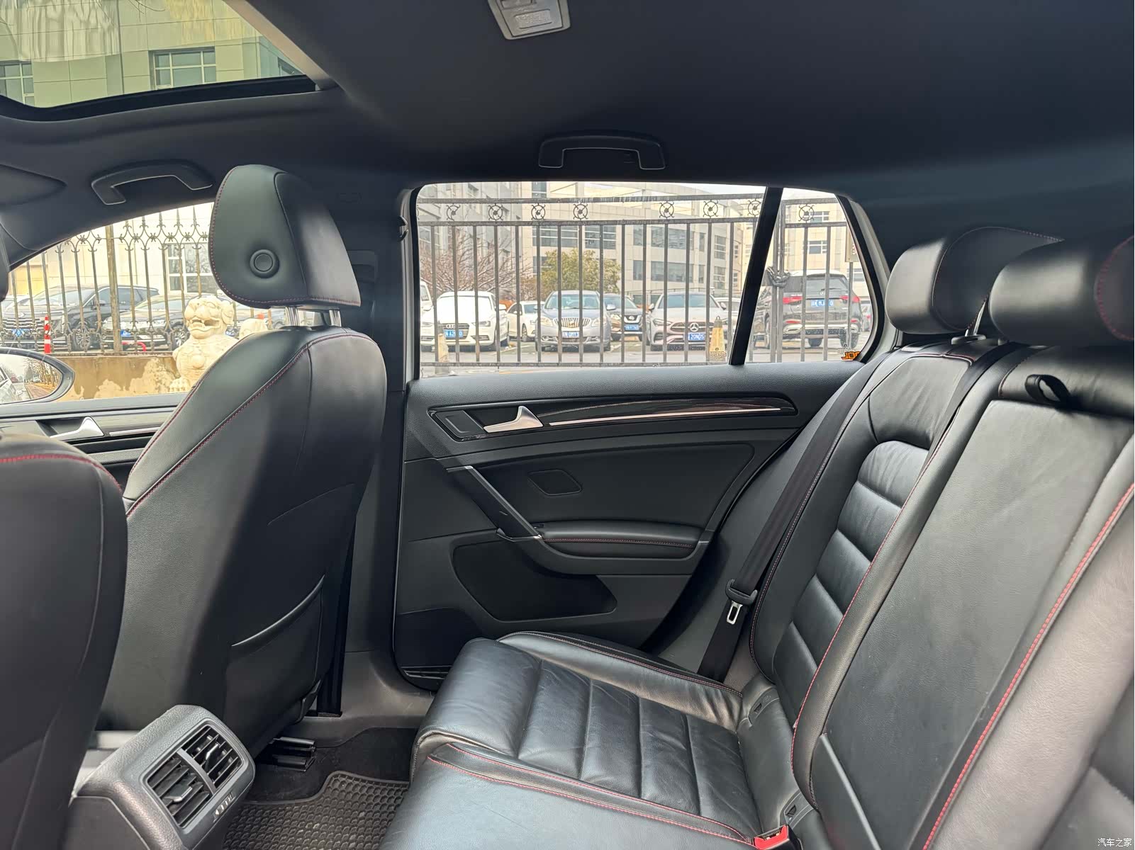 Volkswagen Golf, 2016 26