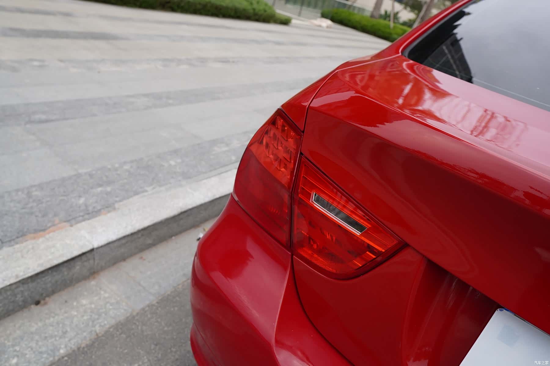 BMW 3 Series, 2011 23