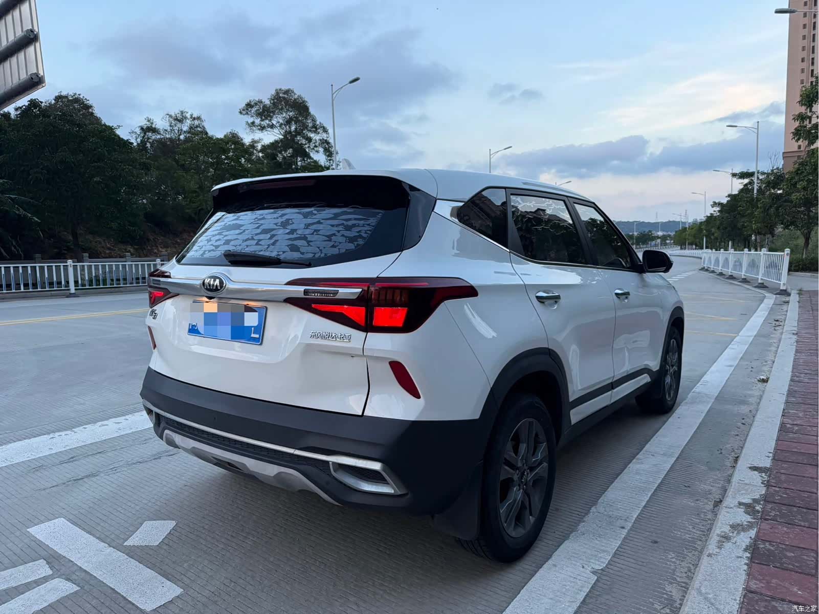 Kia KX3, 2021 10
