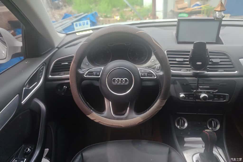Audi Q3, 2014 15