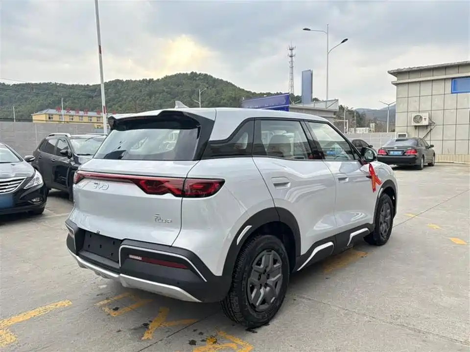BYD Yuan UP
